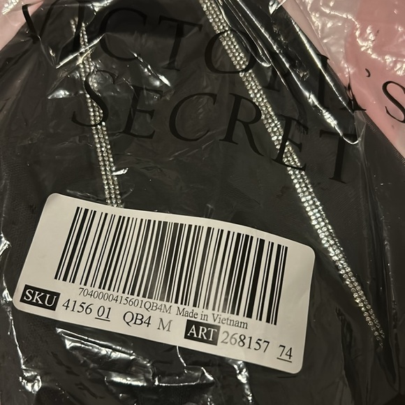 VICTORIA’S SECRET VERY SEXY
VS Sheer  Shine Corset Top & Thong Panty Black - Picture 10 of 12